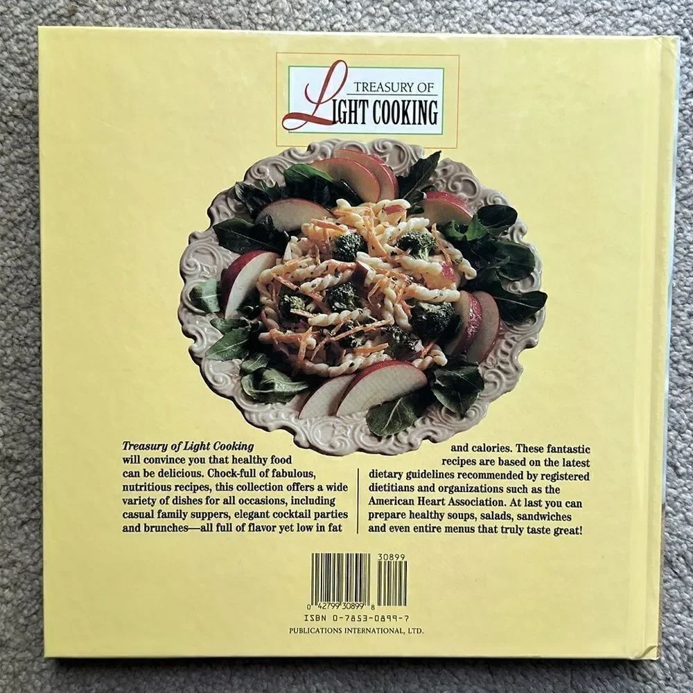 Treasury of Light Cooking Hardback Cookbook! - Picture 2 of 5